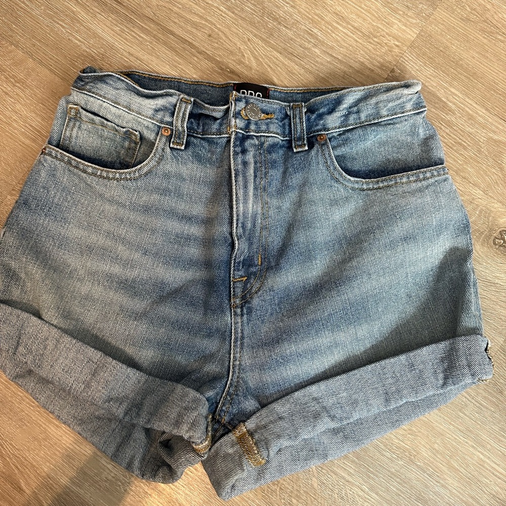 BDG mom high rise jean shorts